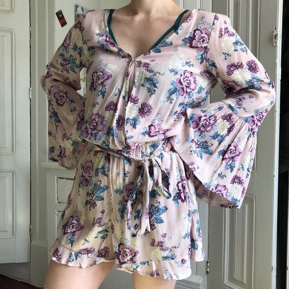 Floral romper - Picture 2 of 4
